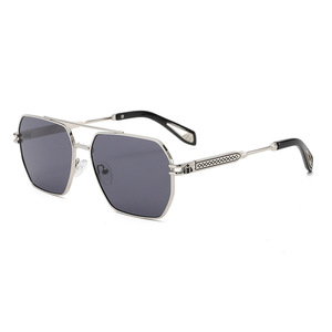 Gafas de Sol de Diseño Steampunk con Marco Metálico Grande de Doble Viga, Protección UV400, Cuadradas, Color Degradado, de Lujo - Product Image 2