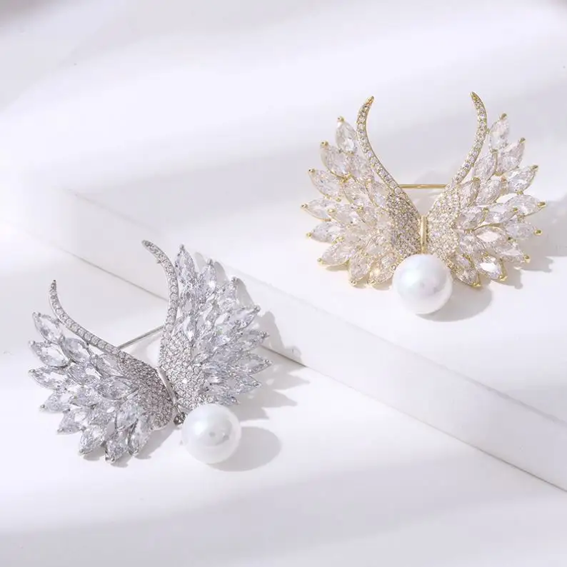 Fashion Angel wings Brooch Pin for woman