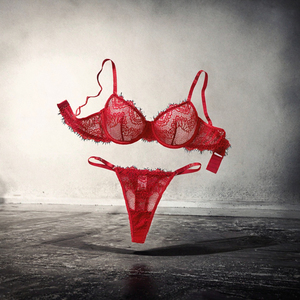 Conjunto de lencería sexy al por mayor para exportación 2026: Sujetador de encaje negro con estampado floral, bordado ajustable, talle bajo y copa completa con aros. - Product Image 3