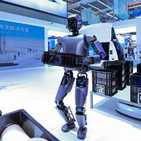 walker s1 robot: AI Humanoid for Factory Research