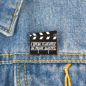 Set <span class=keywords><strong>de</strong></span> cinéma Broche en émail Je parle couramment dans les citations <span class=keywords><strong>de</strong></span> films Broche Sac Vêtements Épingle <span class=keywords><strong>de</strong></span> revers Badge Bijoux Cadeau pour les amis - Product Image 3