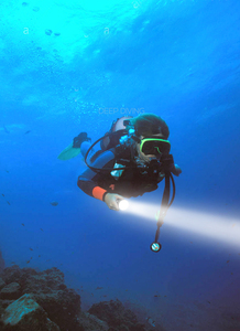 Siêu sáng đa chức năng LED <span class=keywords><strong>Torch</strong></span> ánh sáng <span class=keywords><strong>archon</strong></span> Dive đèn không thấm nước lặn Đèn pin ngọn đuốc bơi lặn sản phẩm - Product Image 3