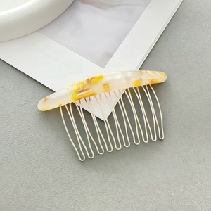 Peine para el cabello portátil, ecológico, de acetato vintage, con diseño de dientes anchos y huecos, versátil para el cuidado del cabello - Product Image 3