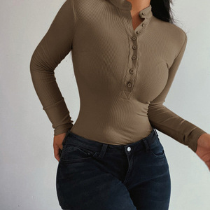 Collezione invernale all'ingrosso per le donne camicetta a maniche lunghe e semplice maglia in bianco t-shirt <span class=keywords><strong>con</strong></span> dettaglio frontale centrale <span class=keywords><strong>con</strong></span> bottone aperto - Product Image 2