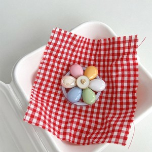 Wholesale Plastic Shockproof Flower Shape Magnetic <b>Mobile</b> <b>Phone</b> Holder for Office Use <b>Mobile</b> <b>Phone</b> <b>Accessories</b> - Product Image 3