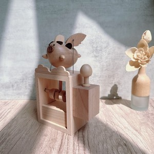 Juguetes Montessori de <span class=keywords><strong>Madera</strong></span> Maciza, Caja Musical de Cerdo Volador Eléctrico, Regalo Creativo, Adorno de Escritorio para Regalo de Cumpleaños, Logotipo Personalizable - Product Image 4