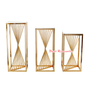 Étagère de sol en acrylique finition or moderne et glamour, décoration chic pour couloir, présentoir élégant pour <span class=keywords><strong>mariage</strong></span>, décoration de gâteau - Product Image 5