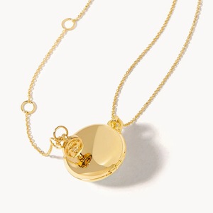 Collar Popular con Caja Redonda de Nácar y Colgante de Llave, Estilo Retro y de Lujo Ligero, Nuevo Diseño - Product Image 4