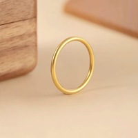 Modischer matter Ring in Sandgold |   Anlaufbeständiger schlichter Vintage-Ring für Damen – Großhandel