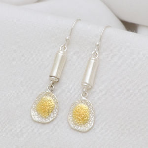 Pendientes de Plata de Ley 925 de doble tono Diseño vintage único Estilo moderno texturizado para bodas y fiestas - Product Image 3