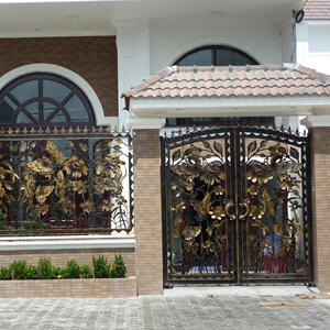 Puerta de Hierro de Estilo Francés de 50x80x4x8 con Acabado en Cobre Negro, Bronce y Estaño y Soporte de Ingeniería - Product Image 1