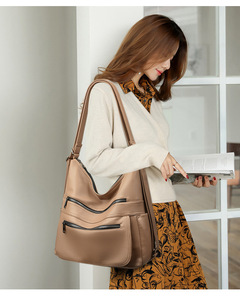 Bolsos cruzados de diseño de moda, bolsos de hombro de cuero PU de alta calidad, bolsos de mano casuales de lujo para mujer - Product Image 2