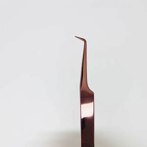 Pinces à épiler pour extensions de cils en acier inoxydable personnalisées, précises, durables et à pointe lisse - Product Image 3