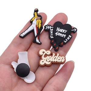 XB Ingrosso Ciondoli Personalizzati per Zoccoli a Tema Cartone Animato, in PVC Morbido, <span class=keywords><strong>Stile</strong></span> <span class=keywords><strong>Harry</strong></span>, Ciondoli per Scarpe Singer, Decorazioni in Gomma, Accessori con Fibbia - Product Image 2