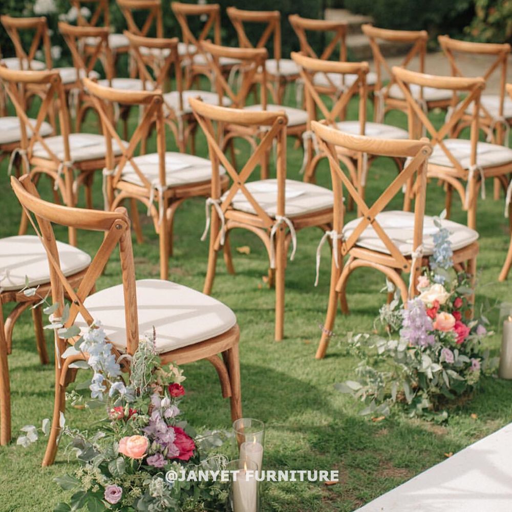 Vente en gros Chaises en bois croisées empilables en chêne pour événement de mariage rustique