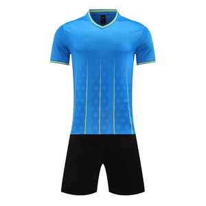 ชุดฟุตบอล BOSSETY อัล นาสเซอร์ เอฟซี เบอร์ 7 ชุดเหย้า/เยือน 4 ชิ้น (เสื้อ กางเกง สนับแข้ง) โพลีเอสเตอร์ 100% ซักเครื่องได้ สำหรับเด็ก/เด็กชาย - Product Image 1