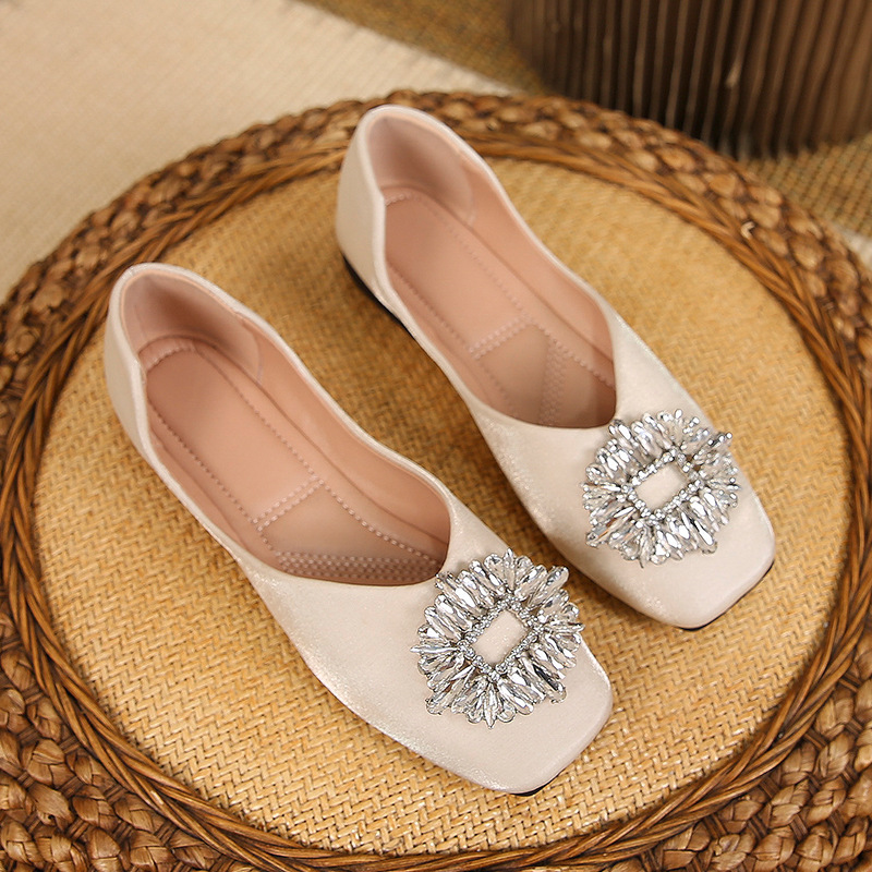 Flat Single Shoes 35-43 Large Size Soft Sole Women Sandals Shoes 2023 Casual Bean Shoes