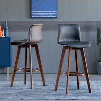 Chaise de bar pivotante en bois massif avec dossier haut Tabouret de bar créatif pour la boutique du Nord Design moderne Réception