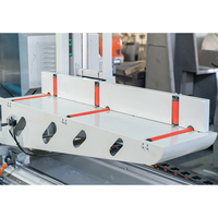 Sierra de doble inglete con pantalla digital y control táctil para perfiles de PVC/UPVC y aluminio de 45 y 90 grados, para muros cortina, de alta precisión