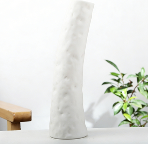 Nouveau vase en céramique blanc, style chinois moderne et épuré, pour la décoration de salon, d'entrée ou de table. - Product Image 5