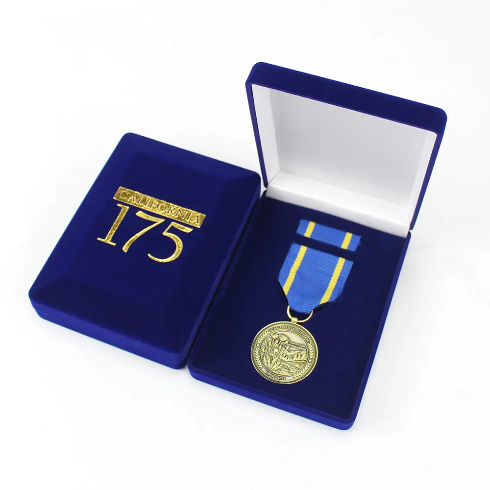 Hoge Kwaliteit Aangepaste Verpakking Lederen Vitrine Munt Medaille Revers Pin Verpakking Geschenk Presentatie Fluwelen Doos