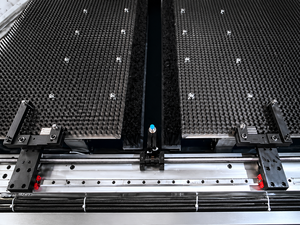 Máquina de Doblado de Paneles CNC Totalmente Automática YC-ZWZ-2000, Dobladora de Chapa Metálica de Alta Precisión de 2 m para Puertas de Gabinetes y Cajas - Product Image 5