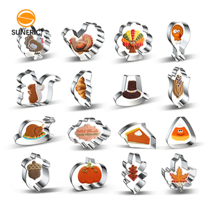 Mini 3D <span class=keywords><strong>en</strong></span> acier inoxydable Thanksgiving dinde <span class=keywords><strong>en</strong></span> <span class=keywords><strong>forme</strong></span> <span class=keywords><strong>de</strong></span> jambe Biscuit Cutter Set Drumstick Bulk Cookie Cutters - Product Image 1