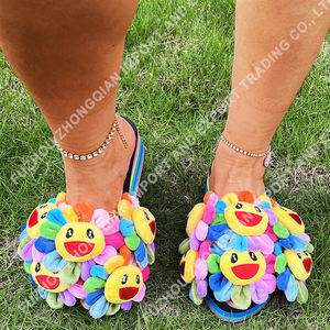 Fatto a mano girasole viso floreale <span class=keywords><strong>peluche</strong></span> zeppa pantofola fiore piattaforma Chaussure Femme sandali pantofole per le donne signora - Product Image 5