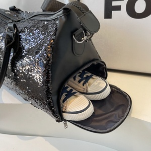 <span class=keywords><strong>Sac</strong></span> <span class=keywords><strong>de</strong></span> voyage léger en polyuréthane pour femmes nouvelle tendance <span class=keywords><strong>sac</strong></span> à main Duffle à paillettes avec <span class=keywords><strong>sac</strong></span> <span class=keywords><strong>de</strong></span> <span class=keywords><strong>sport</strong></span> étanche <span class=keywords><strong>de</strong></span> grande capacité - Product Image 5