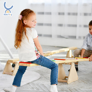 Di alta qualità per bambini giocattolo educativo legno naturale <span class=keywords><strong>altalena</strong></span> e equilibrio arcobaleno Swing Board per la scuola fabbrica all'ingrosso - Product Image 4