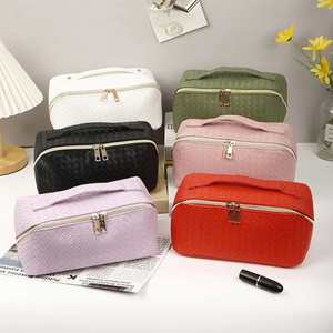 Sac de rangement portable en PU pour maquillage, motif gaufré, idéal pour les voyages et le lavage - Product Image 4
