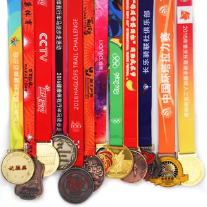 Venta al por mayor de trofeos y medallas deportivas en blanco, oro, plata, cobre, medalla de metal para la competición de juegos escolares para niños