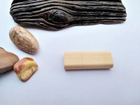 Unidad flash USB con diseño único de libro de madera 16GB Capacidad 2,0 Interfaz Stick Estilo 8GB-128GB Opciones de almacenamiento Nuevo producto