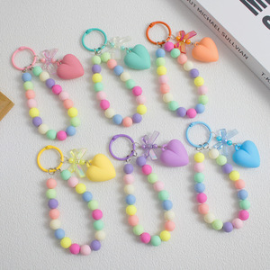 Pulsera <span class=keywords><strong>de</strong></span> cuentas redondas acrílicas a la moda 2024, llavero con colgante <span class=keywords><strong>de</strong></span> <span class=keywords><strong>amor</strong></span> <span class=keywords><strong>de</strong></span> silicona, abalorios para teléfono móvil, pulsera antipérdida - Product Image 2
