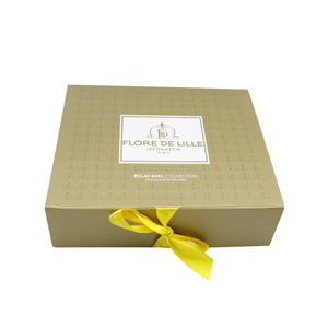 Hot Sale Eco Friendly Biodegradable Apparel Rectangle Rigid Cardboard Folding Shoe Box With Ribbon Wedding Gift Box Packaging