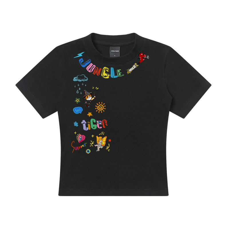 Black-waist-cinching style