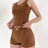 Ensemble en tissu éponge avec logo personnalisé Ensembles pour femmes Tissu éponge lourd Bodycon Débardeur Pantalon court Ensemble de survêtements 2 pièces