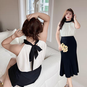 Top Halter Color Block Runqi N8671, Blusa sin Mangas para Mujer Talla Grande, Top de Tela de Poliéster de Color Sólido - Product Image 3