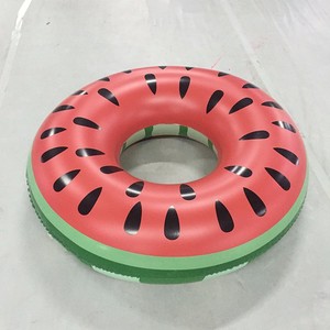 Anillo de natación en forma de sandía, diseño de fruta divertido, juego de agua desde fábrica de China, soporte directo personalizado - Product Image 2