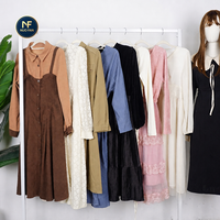 Jupes d'automne d'occasion en stock ; Articles d'occasion de haute qualité vendus au kilo ; Fournisseur original en gros