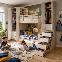 Système de garde-robe scandinave double pour enfants intégré à un lit superposé avec rangement et escalier pour suite de villa moderne partagée