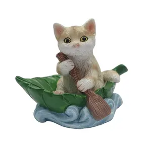 Muffa diretta della decorazione domestica della fabbrica che fa regali artigianali in resina per esterni piccole statue di animali che remano ornamento per gatti