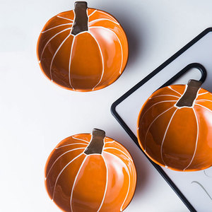 Ciotola in Porcellana Dipinta a Mano con Motivo a Zucca - Design Vintage di Lusso Retrò, Lavabile in Lavastoviglie, Ideale come Regalo Aziendale - Product Image 1