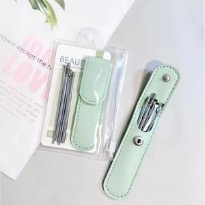 Conjunto de Limpadores de Ouvido em Aço Inoxidável KQ1245 (5 Peças), Cabeça Espiral com Estojo de Couro - Product Image 3