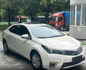 <span class=keywords><strong>Toyota</strong></span> <span class=keywords><strong>Corolla</strong></span> <span class=keywords><strong>2015</strong></span> 1.5T <span class=keywords><strong>S</strong></span>-CVT Berline Conduite à Gauche Euro VI Voitures d'Occasion Chine Sans Accident Titre Propre Faible Kilométrage Apple CarPlay - Product Image 3