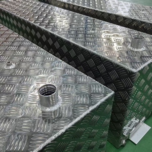 Fabrika Özel Üretim Gemi ve Araç Özel Yakıt Deposu veya Su Deposu Kabartmalı Plaka Alüminyum Alaşımlı <span class=keywords><strong>Tank</strong></span> - Product Image 5