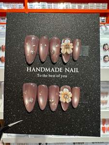 10 piezas de prensa hecha a mano en las <span class=keywords><strong>uñas</strong></span> gris oscuro usable <span class=keywords><strong>uñas</strong></span> postizas decoración de flores 3D encanto reutilizable puntas de <span class=keywords><strong>uñas</strong></span> acrílicas - Product Image 3