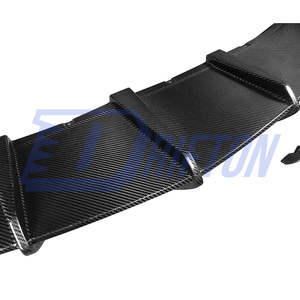 Divisor de parachoques delantero para Lamborghini URUS 2018-2022 Actualización de fibra de carbono seca estilo TopCar - Product Image 5