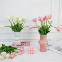 Bouquet de tulipes artificielles en PVC souple de haute qualité, réaliste, 40 cm, pour mariage, table, fait main, fête des Mères, remise de diplôme, vente en gros 9