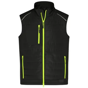 Gilet Ibrido da Uomo: Merchandising Sostenibile - Product Image 4